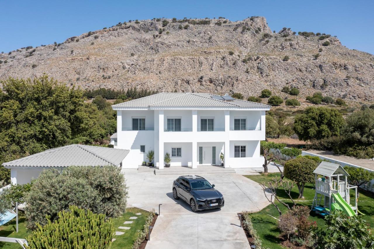 M Mansion Βίλα Πεύκος Εξωτερικό φωτογραφία