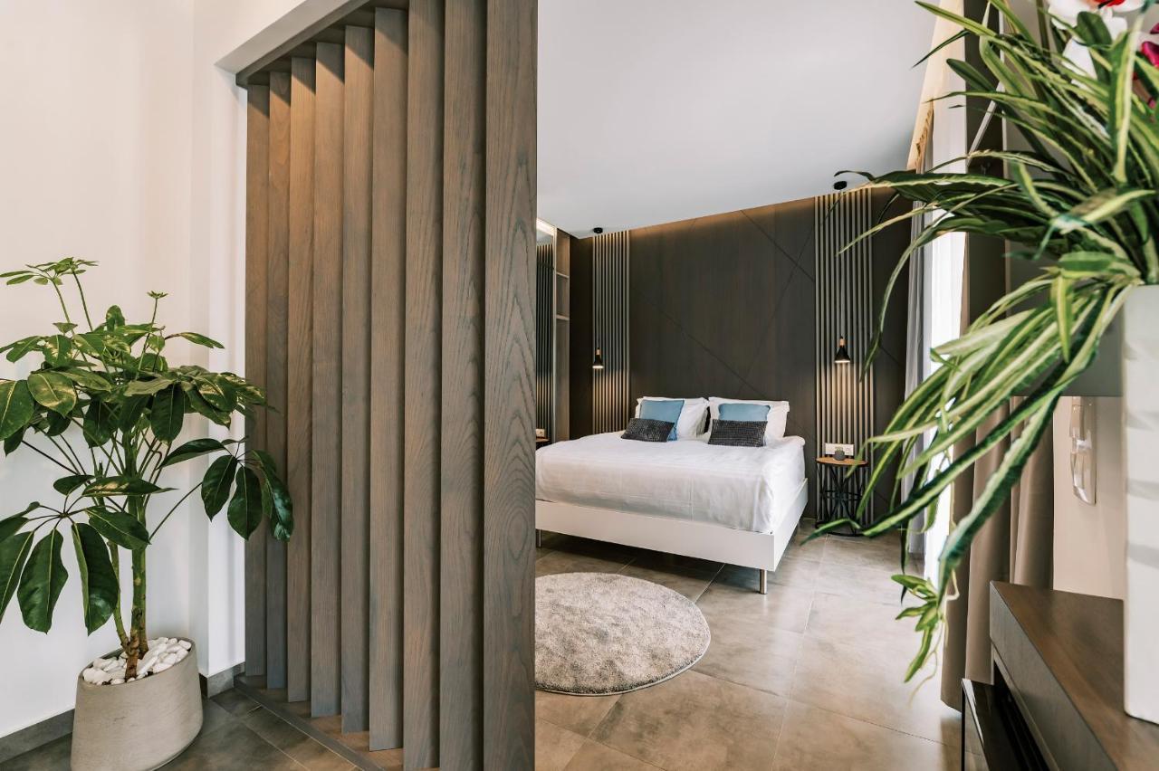 M Mansion Βίλα Πεύκος Εξωτερικό φωτογραφία